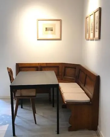 Emile De La Maison Saint-josse Apartman *