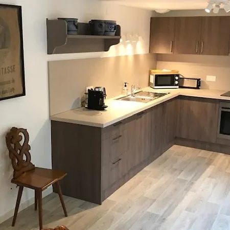 Emile De La Maison Saint-josse Apartman *