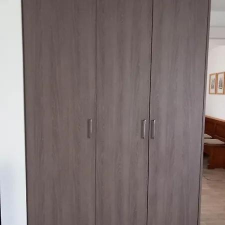 Emile De La Maison Saint-josse Apartman