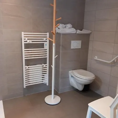 Emile De La Maison Saint-josse Apartman *